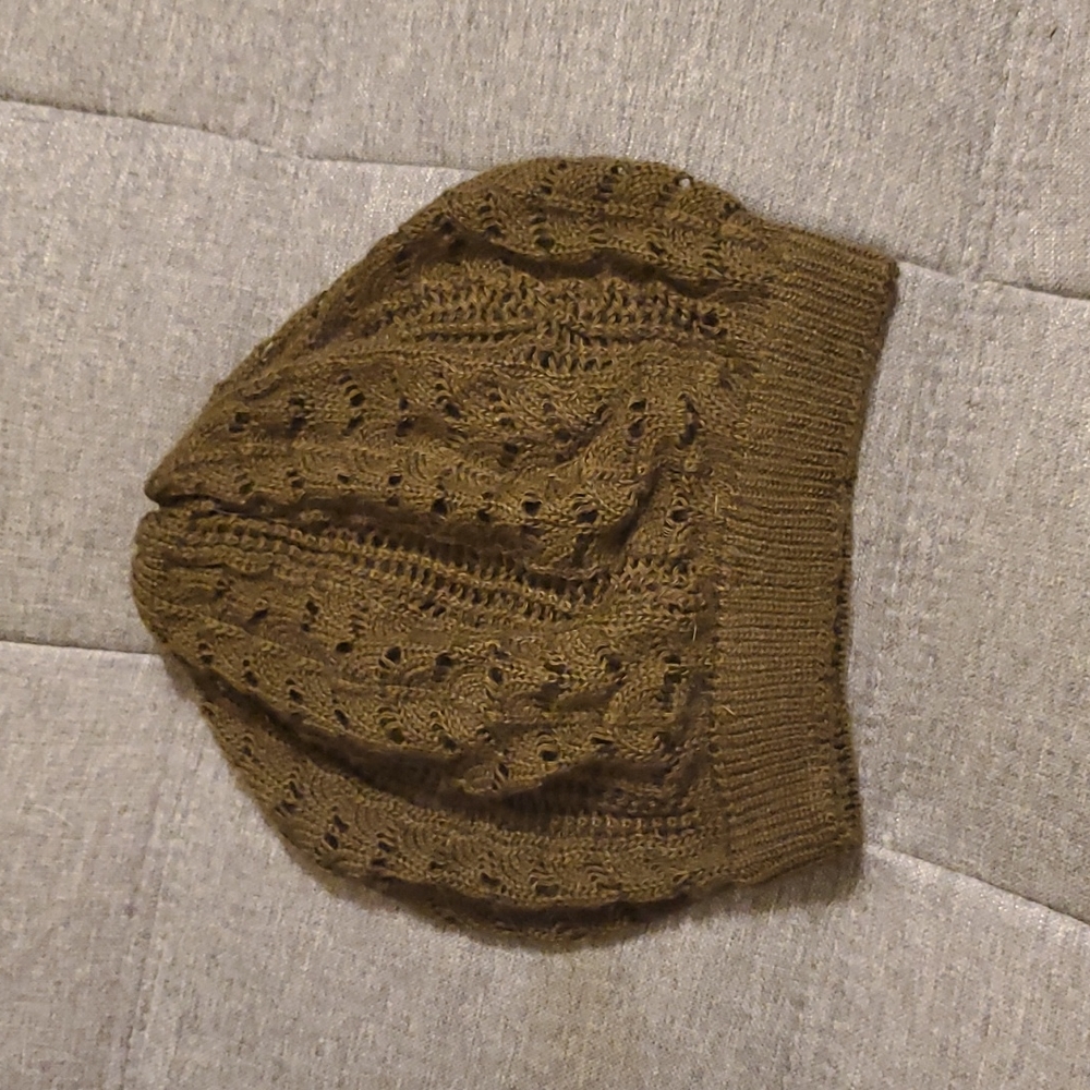 Green hat